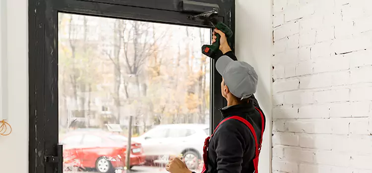 Comprehensive Door Closer Services in Cote-Saint-Luc, QC