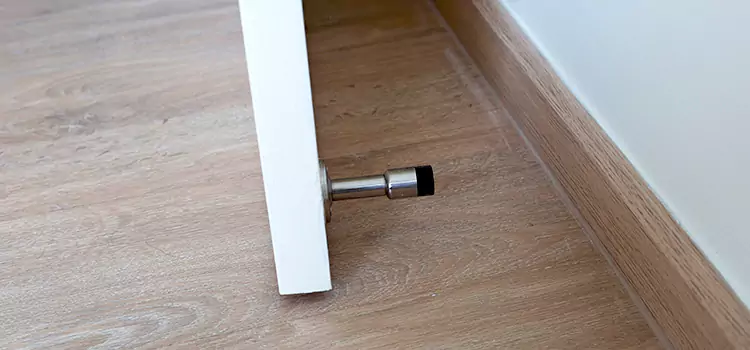 Magnetic Door Stop Integration Cote-Saint-Luc