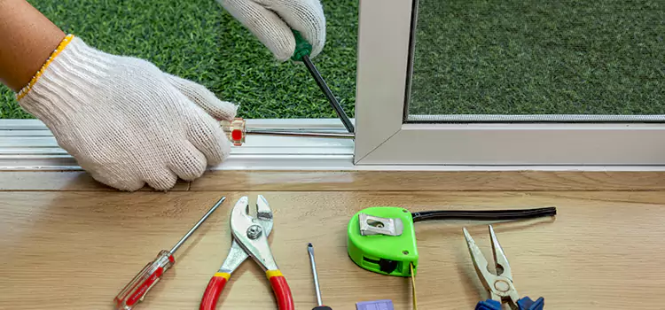 Sliding Door Track Replacement in Cote-Saint-Luc, QC