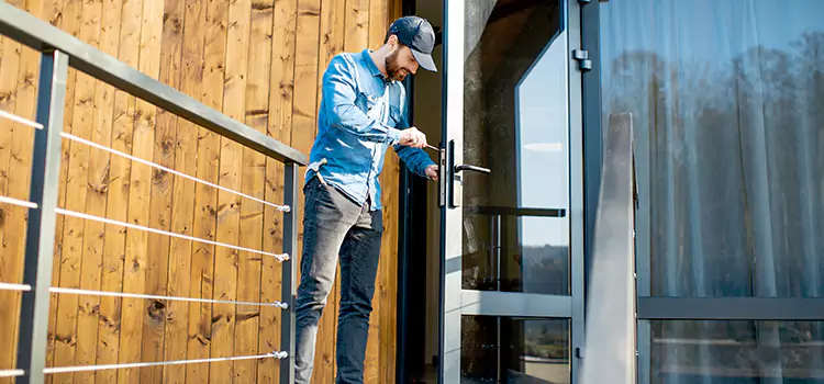 Patio Screen Door Installation Cote-Saint-Luc