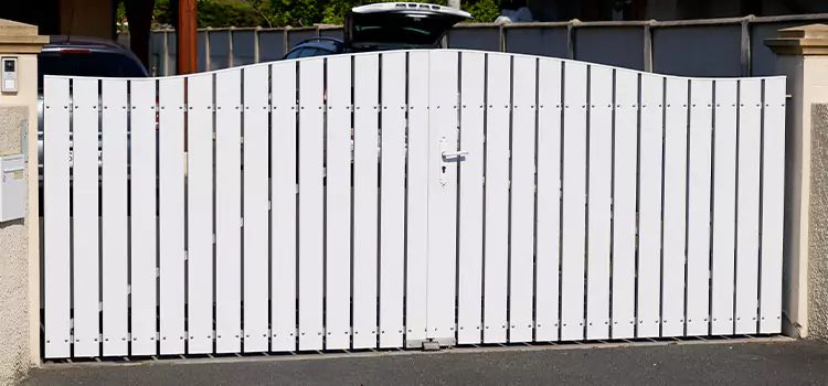 Why Choose Us for Residential Gate Repair in Cote-Saint-Luc, QC?